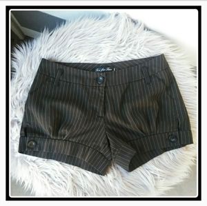 Tea for two pinstripe shorts size 1/2